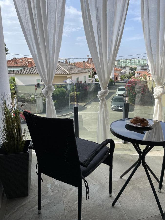 Giovanna Apartment With Terrace And Free Parking Πούλα Εξωτερικό φωτογραφία